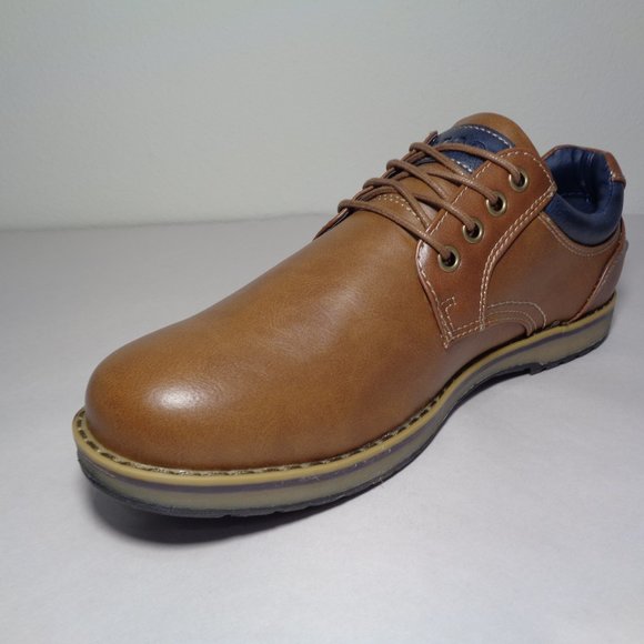 Izod Size 10.5 CAL Brown New Men\'s Lace Up Oxfords